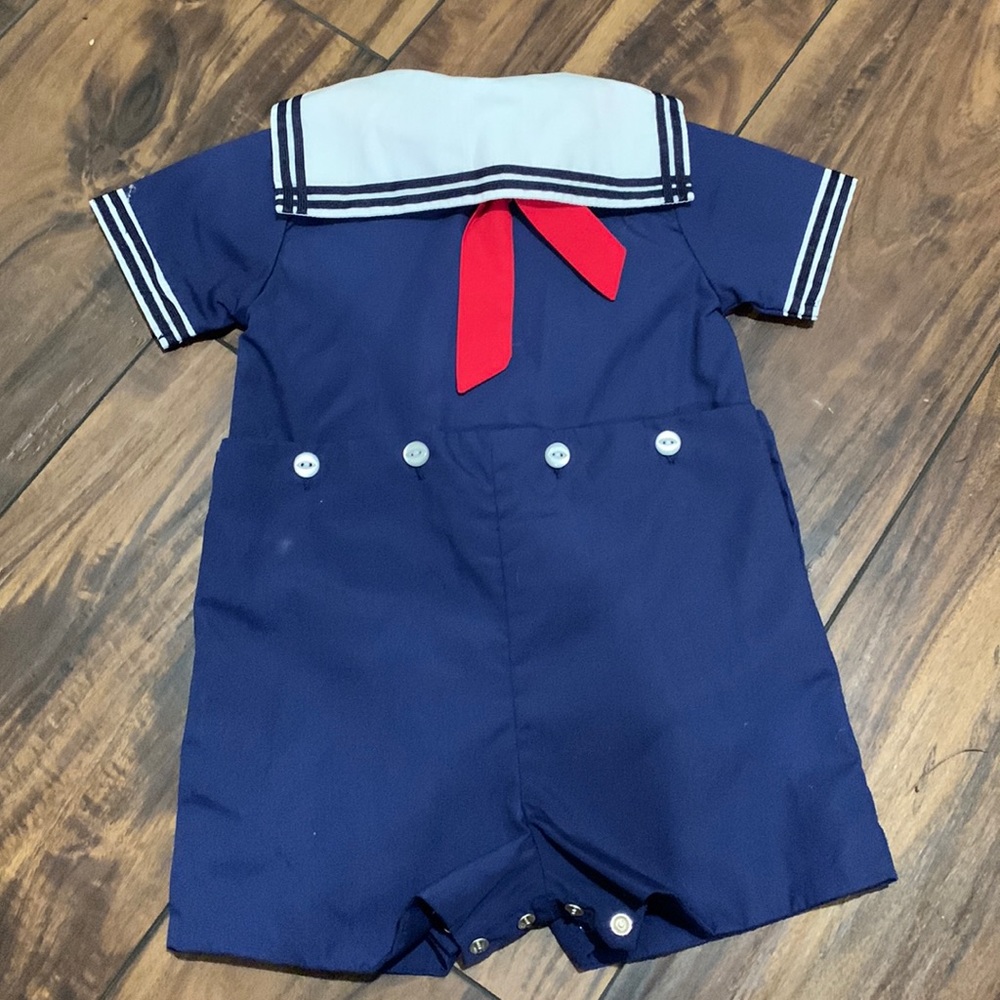 Like new Petit Ami sailor outfir